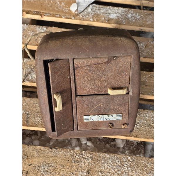 Gm master heating box