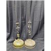 Image 1 : 2 oil lamps- no shades