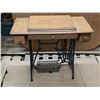 Image 1 : Singer sewing machine with treadle