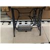 Image 2 : Singer sewing machine with treadle