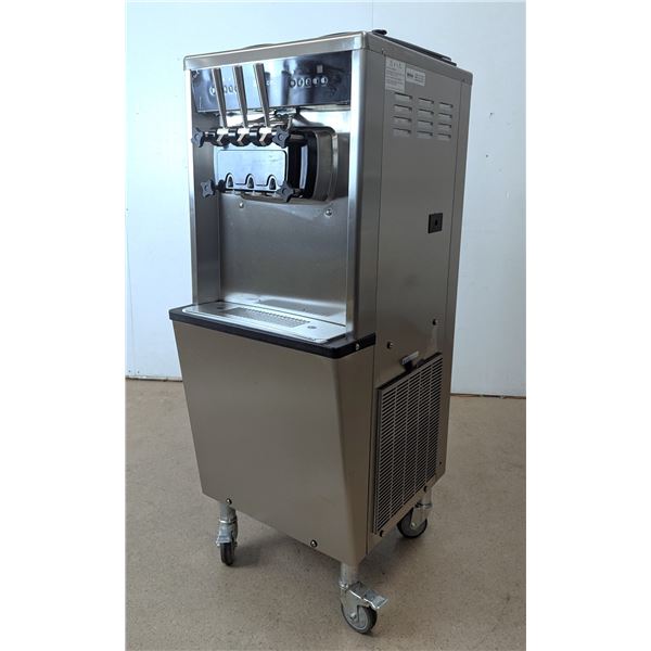 Wellice F332 Soft Serve Ice Cream Machine | 7273