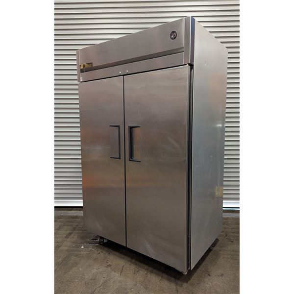 True TG2R-2S 51" Double Door Stainless Cooler | 353/R9