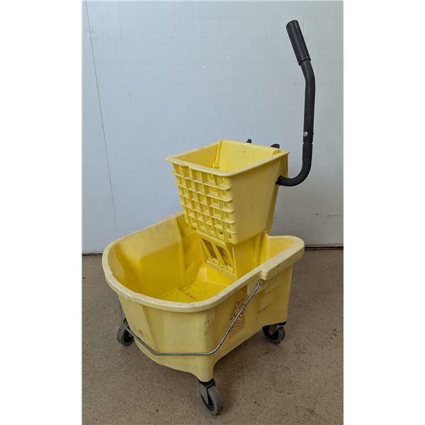 Mop Bucket With Wringer | Ft/SH3