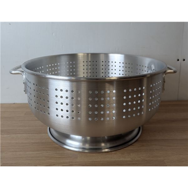 11qt Colander, Omcan 80405