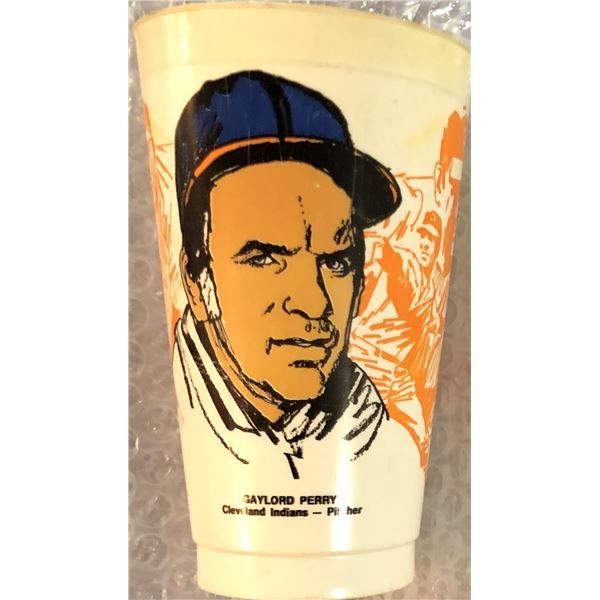 1976 AMOCO 7-ELEVEN SLURPEE CUP - GAYLORD PERRY (HOF)