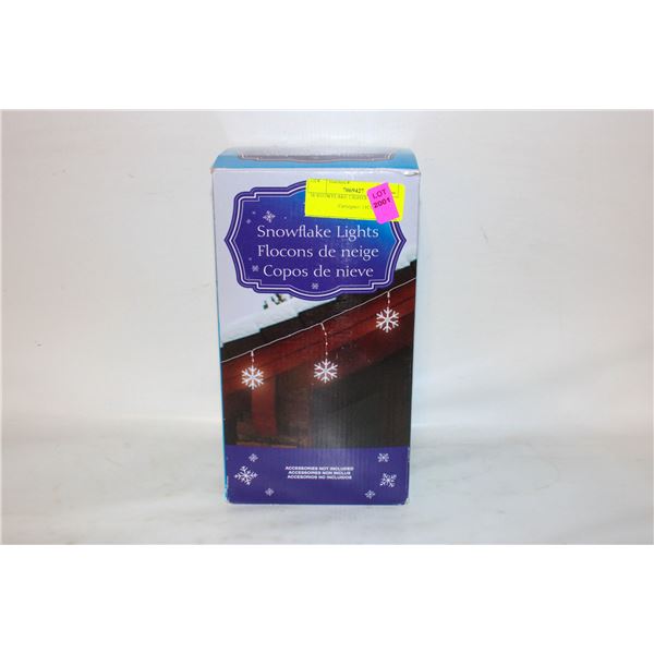 16 SNOWFLAKE LIGHTS