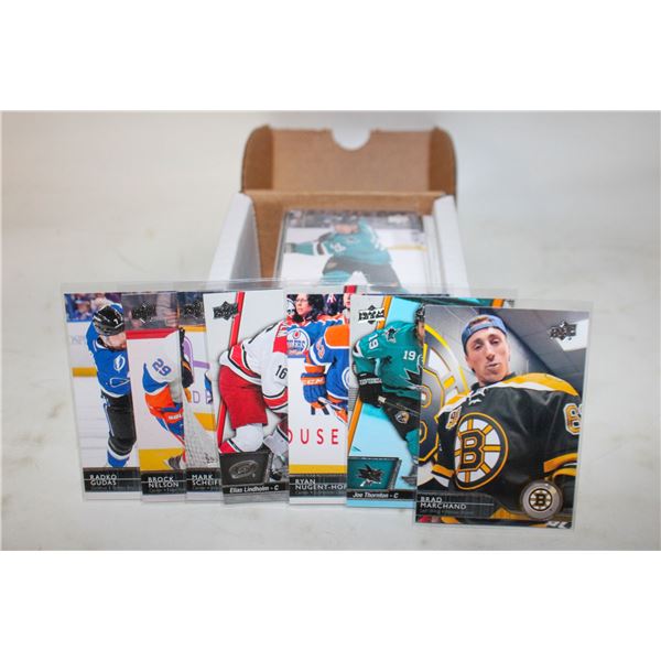 100 COUNT STORAGE BOX UPPER DECK HOCKEY
