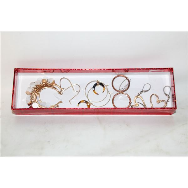 4 PAIRS OF ESTATE EARRINGS FOR PIERCED EARS IN BOX