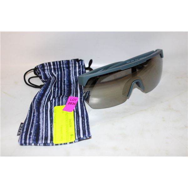 KITS PACE SUNGLASSES WITH CASE USED.