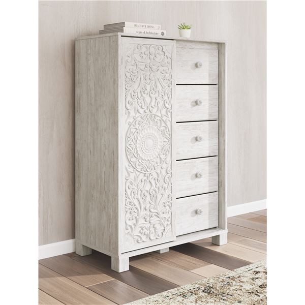 ONSITE: ASHLEY FURNITURE PAXBERRY 5-DRAWER DRESSER