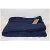 Image 1 : BLUE ECO BLANKET - 43"X55" - NEW