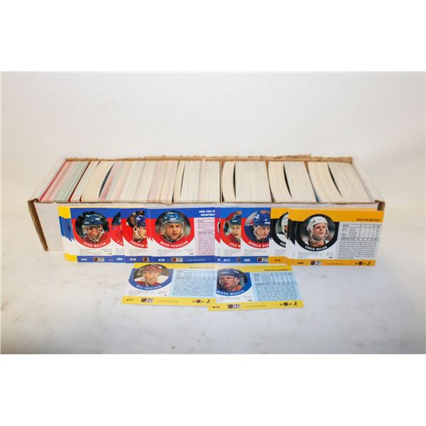 BOX ALL NHL HOCKEY APPROX 1000 CARDS
