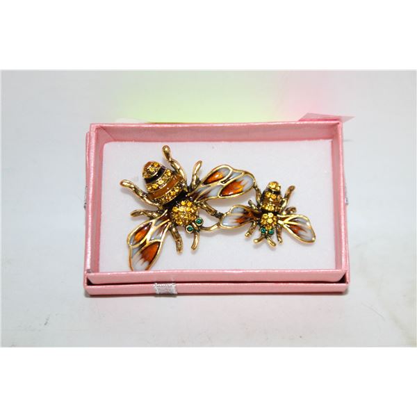 NEW TWIN BEE BROOCH ENAMEL, RHINESTONE