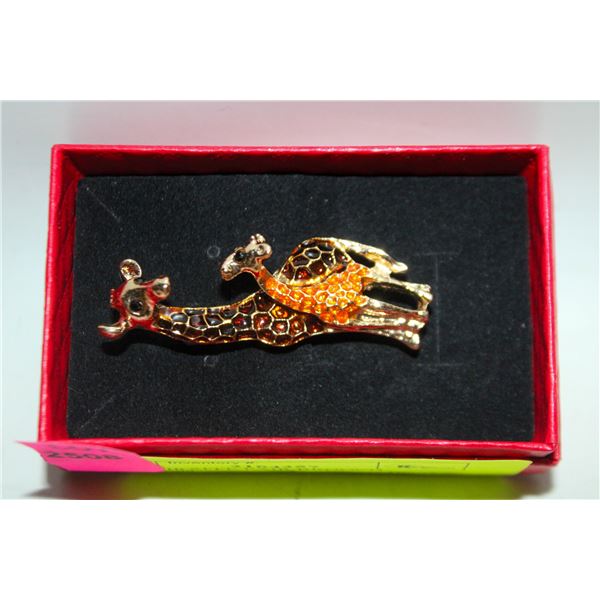 NEW GIRAFFE PAIR BROOCH I.71”X2.09”