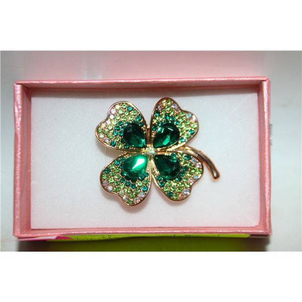 NEW 4 LEAF CLOVER DOUBLE RHINESTONES