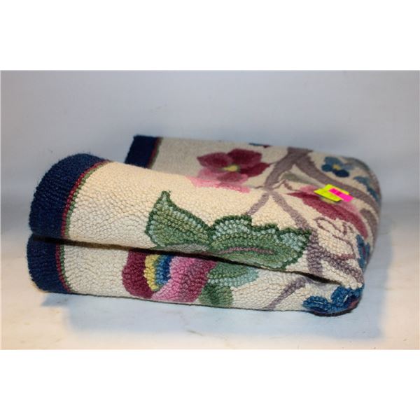 100% VIRGIN WOOL HAND HOOKED RUG-ESTATE