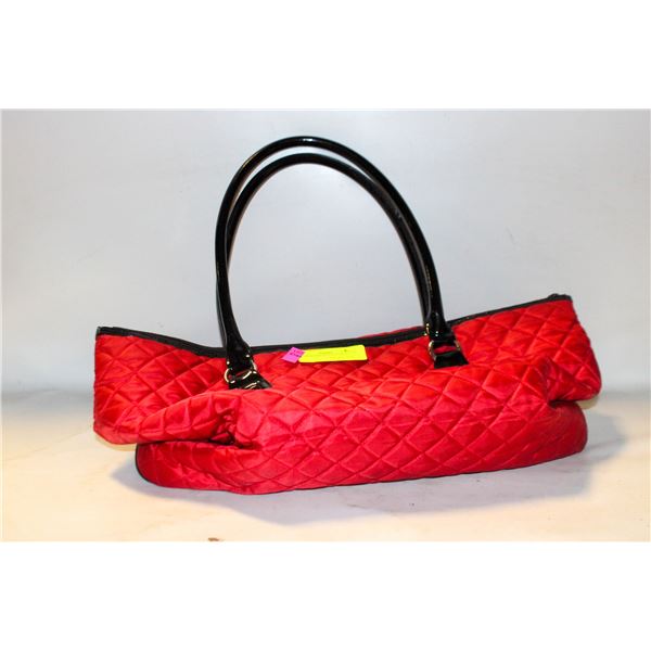 RED CRABTREE & EVELYN BAG