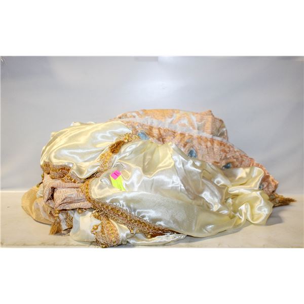 PAIR OF 4' X 9' MIDDLE EASTERN STYLE