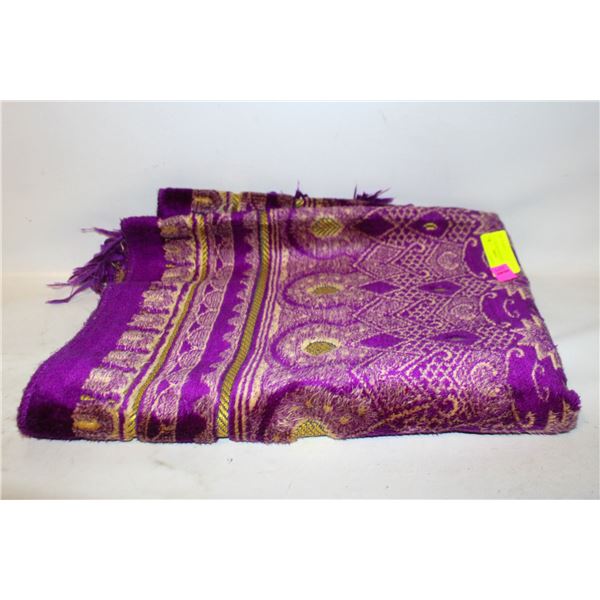 4 FOOT TURKISH PRAYER MAT