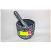 Image 1 : MORTAR AND PESTLE