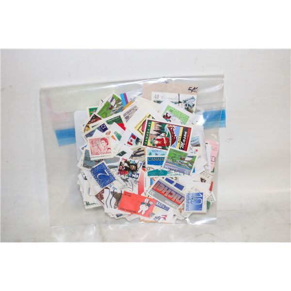 STAMPS LOT (300)
