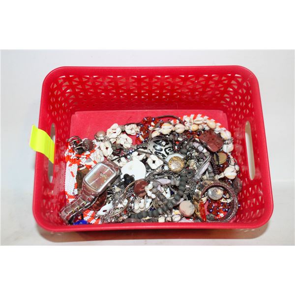 COSTUME JEWELRY FOR CRAFTS (SOME BROKEN)