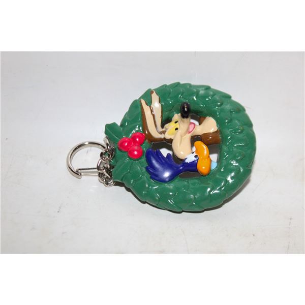 VINTAGE ROAD RUNNER W/COYOTE KEY CHAIN