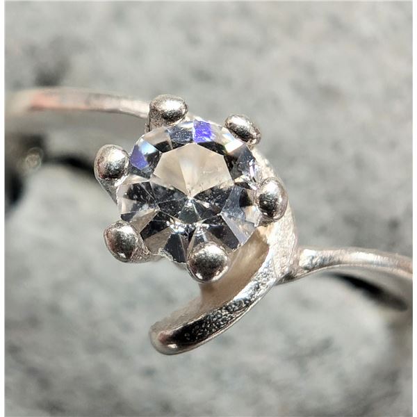 SILVER (CZ) RING SIZE 5