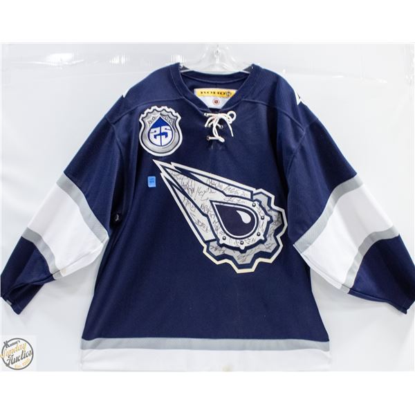 UNUATHENTICATED OILERS TEAM SIGNED 25TH