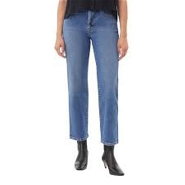 NEW KENSIE STRAIGHT JEANS SIZE 12