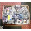 Image 1 : BOX LOT OF 100 MARVEL HERO CLIX