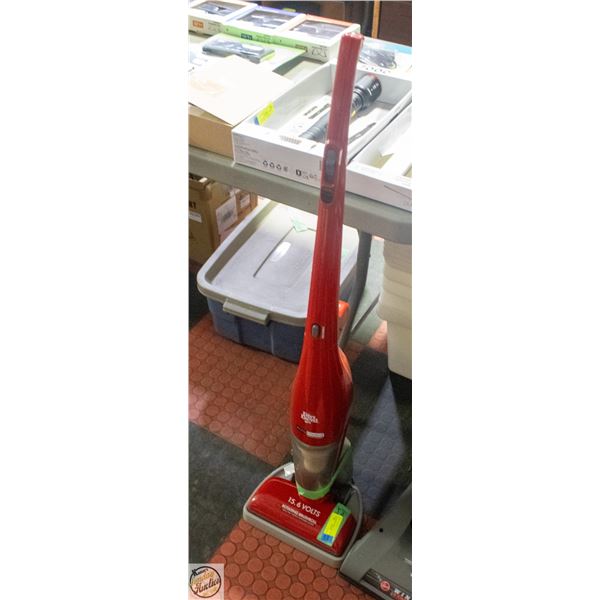 RED DEVIL 15.6V CORDLESS MINI VACUUM +