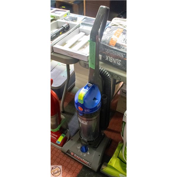 HOOVER WINDTUNNEL VACUUM