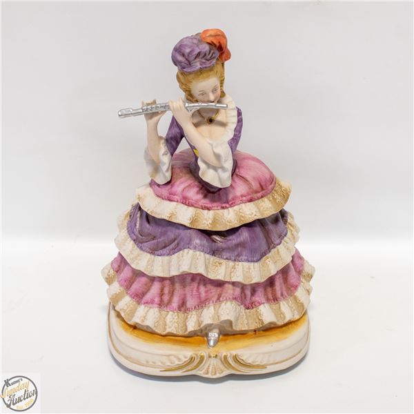 VINTAGE MADAME FLUTE BY MELODY MOTION PLAYS