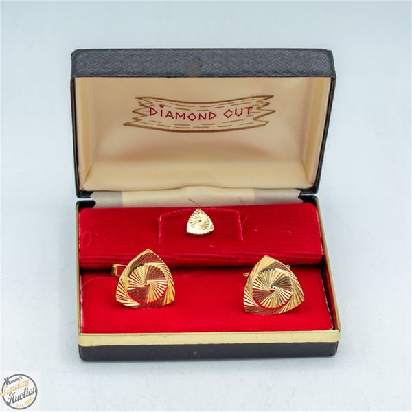 DIAMOND CUT GOLD FILLED CUFFLINKS SET IN AN
