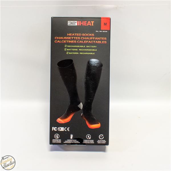 NEW 32 HEAT HEATED SOCKS, SIZE M, W/ RECHARGEABLE