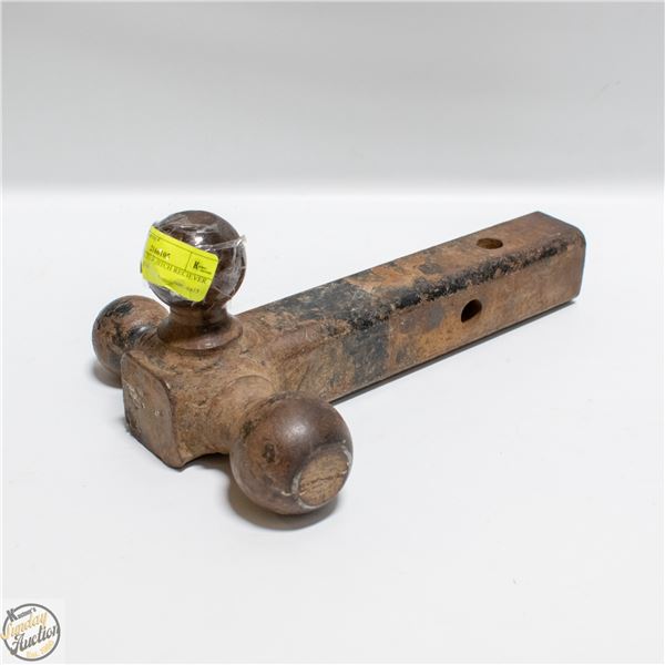 UNIVERSAL TOW HITCH RECIEVER 1.5 ~ 2 ~ 2 &5/16