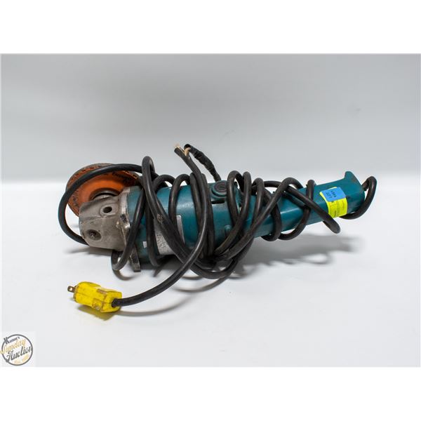 MAKITA 4.5 INCH ANGLE GRINDER