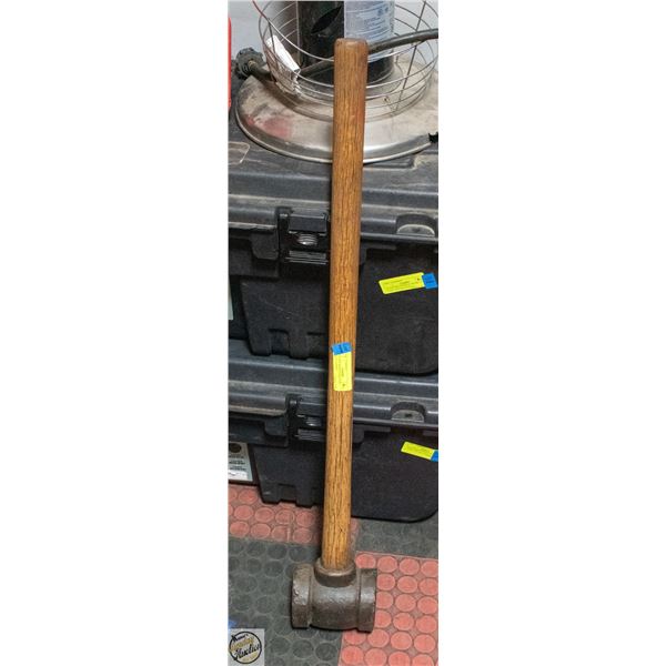 VINTAGE WOOD STAKE/15LB MAUL/HAMMER