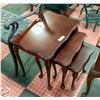 Image 1 : 3 NESTING VINTAGE MAHOGONAY LIVING ROOM TABLES