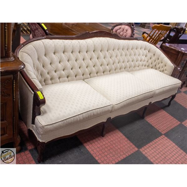 VINTAGE CHESTERFIELD-STYLE SOFA VICTORIAN DESIGN