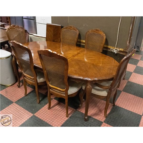 DINING ROOM TABLE WITH 6 CHAIRS
