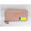 Image 1 : GENUINE GUESS ZIPPERED PINK WALLET 4" X 7.5"