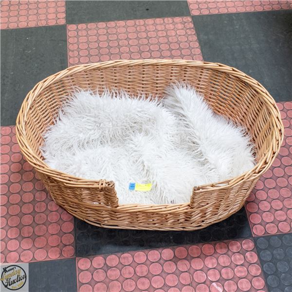 PET WICKER BASKET WITH LOWERED FRONT