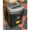 Image 1 : ROYAL MICROCUT PAPER SHREDDER MODEL MC14MX