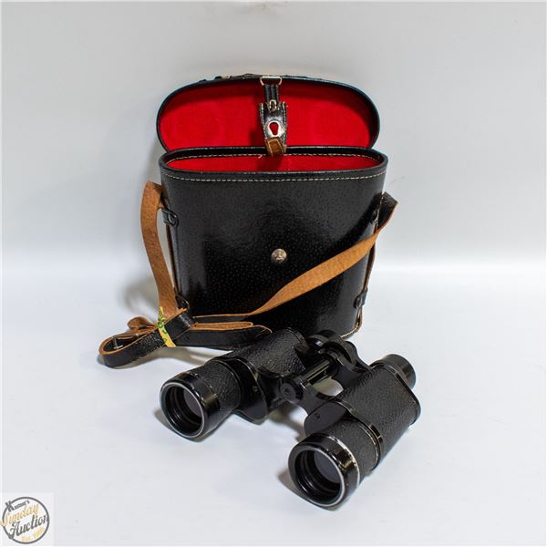 VINTAGE EIKOW BINOCULARS IN CASE