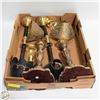 Image 1 : LOT OF VINTAGE CANDLESTICK LAMPS BRASS WITH