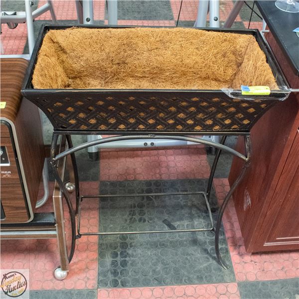 METAL FLORAL PLANT STAND OUTDOOR