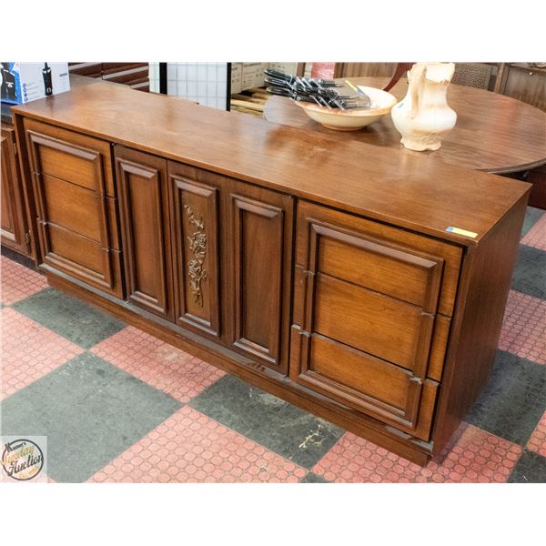 VINTAGE WOOD 6 DRAWER 1 CABINET DRESSER