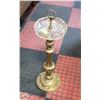 Image 1 : VINTAGE HOLLYWOOD REGENCY FLOOR STANDING ASHTRAY